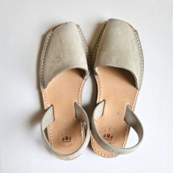 Pop Avarcas Sandals, Size 6 (fits like a 7), lightly used - Picture 1 of 6